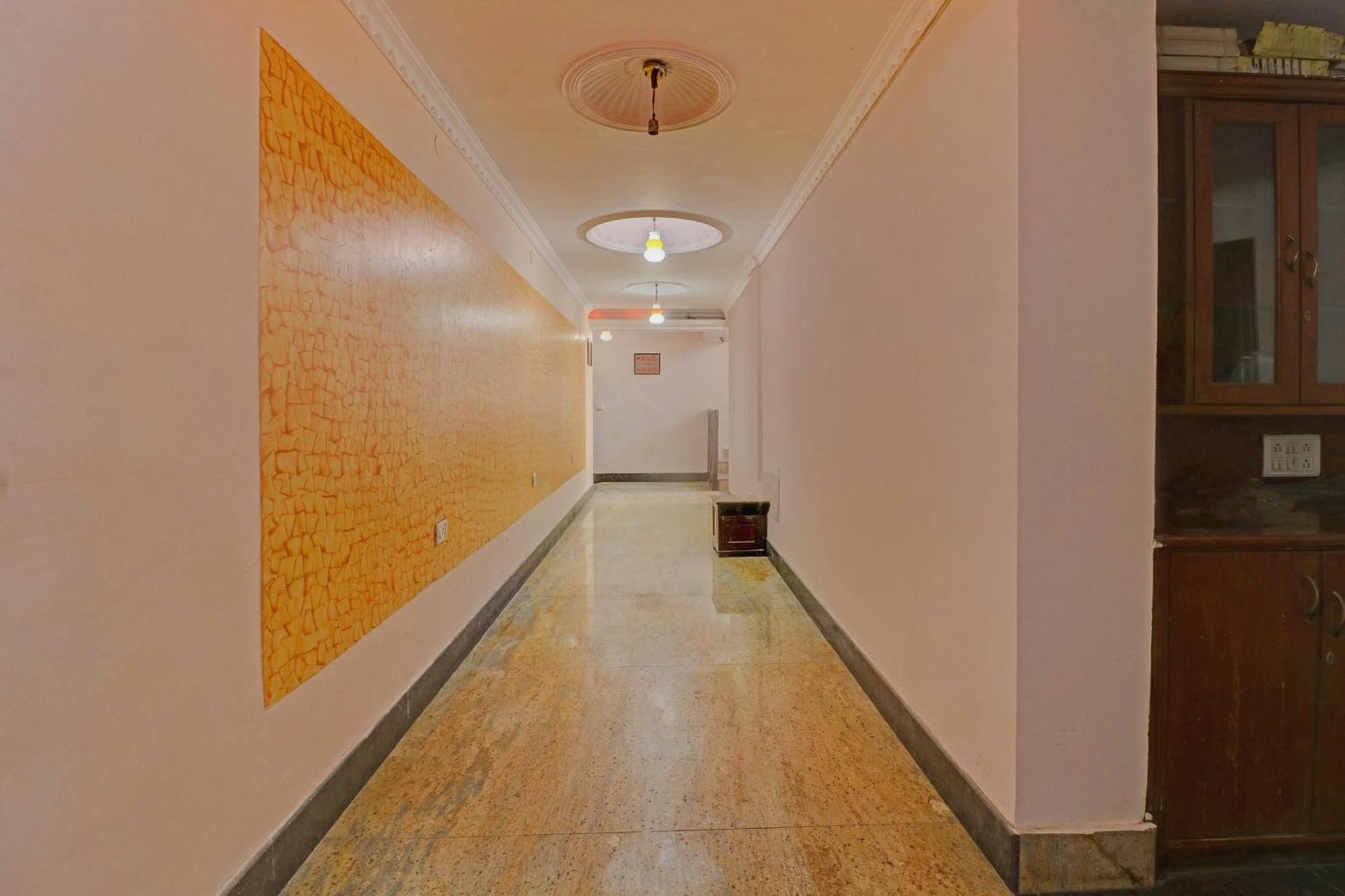 Hotel O Royal Grand Residency Near Lalbagh Botanical Garden Bangalore Esterno foto